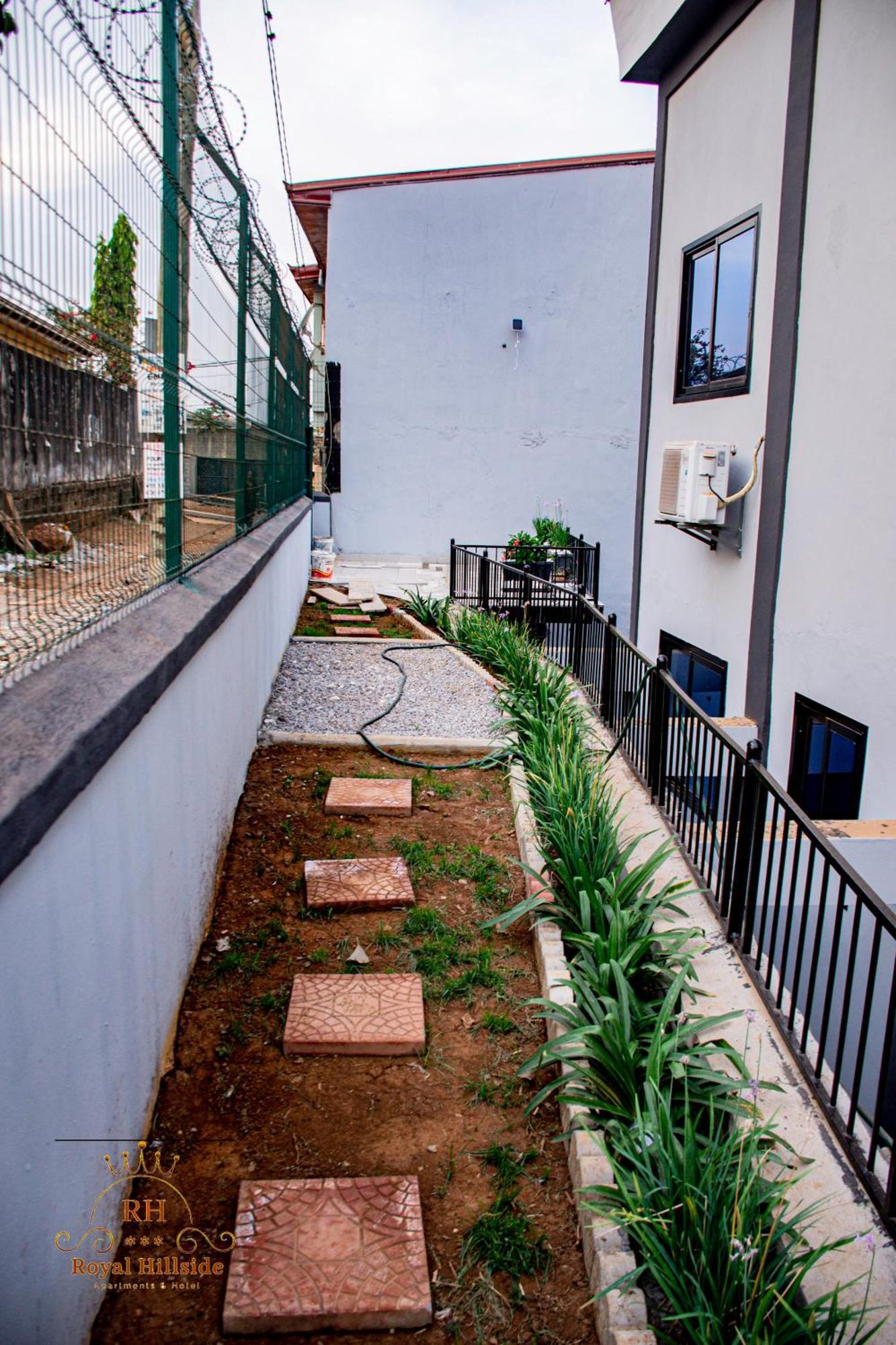 Royal Hillside Apartments And Hotels Yaoundé Εξωτερικό φωτογραφία